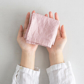 P&eacute;pin pink, linen handkerchief