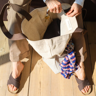 shangies bag medium brown coffee