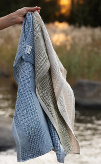 Kuohu handdoek, linnen-tencel-katoen, wit-helderblauw