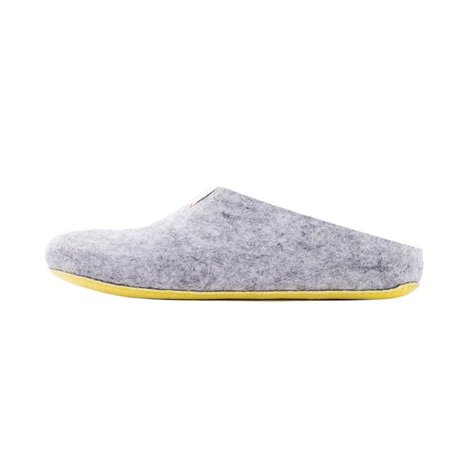 Baabuk limited edition wool slipper