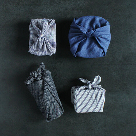 Sorbet pruisisch blauw, linnen zakdoek