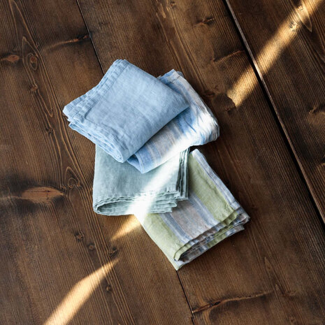 Aqua, linnen zakdoek